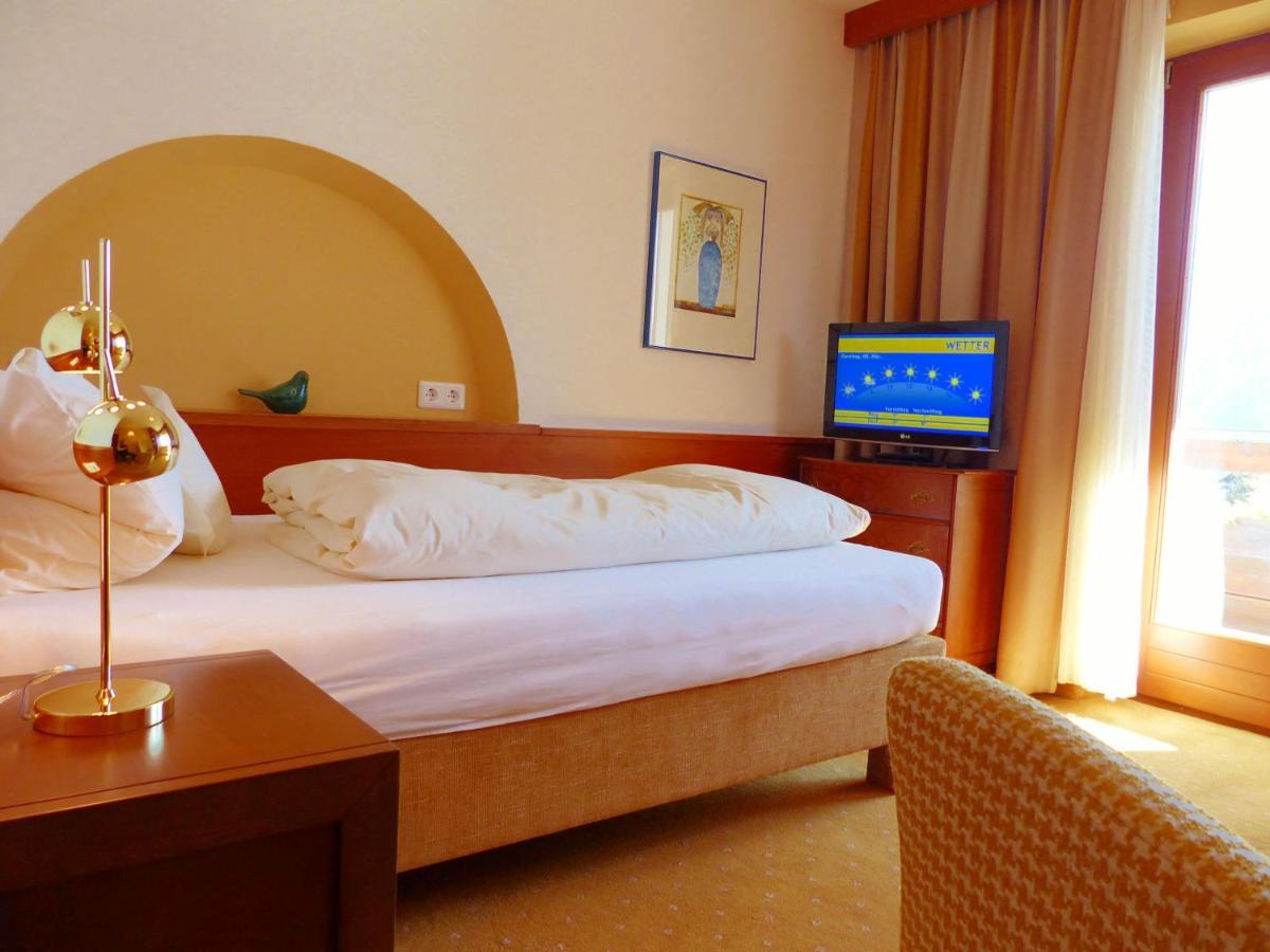 Hotel Garni Zerzer Serfaus Dış mekan fotoğraf